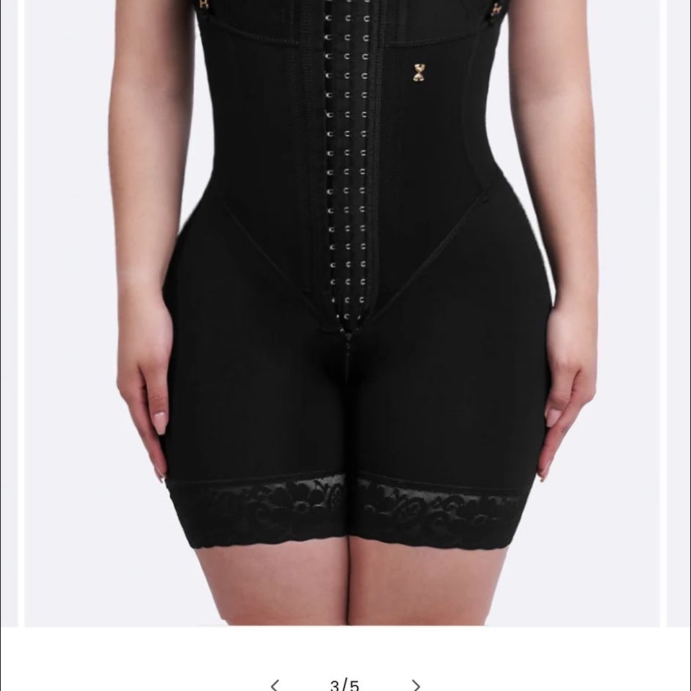 Black Women's Shapewear Bodysuit